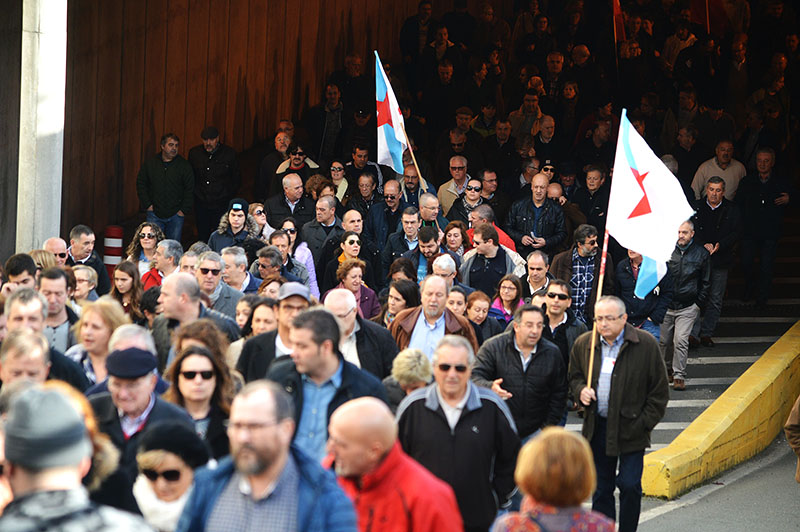 mani-naval-14-131215